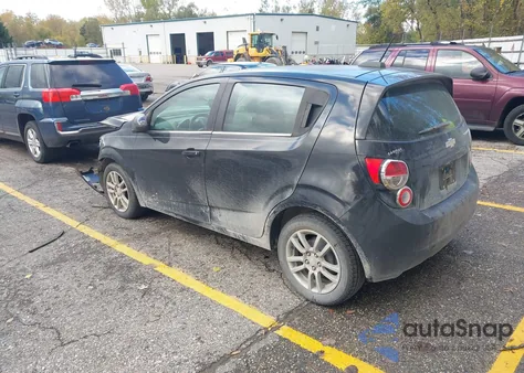 2015 Chevrolet Sonic Lt Auto из США, поврежденный, VIN 1G1JC6SBXF4171393